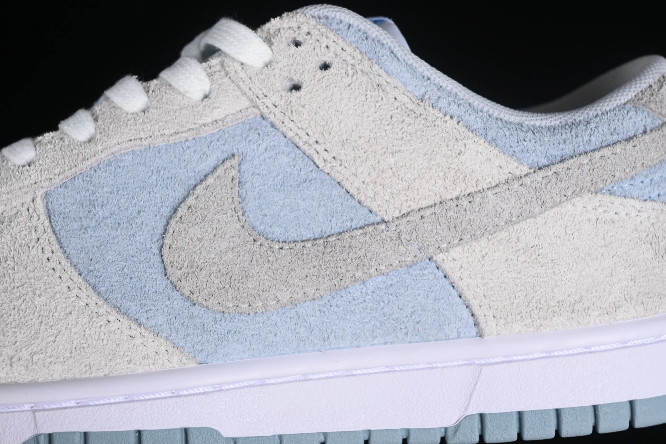 All categories Nk SB Dunk series Nk SB Dunk Low low-top sneakers Nk Dunk Low Frozen 2.0 SB low-top casual sneakers FZ3779-025